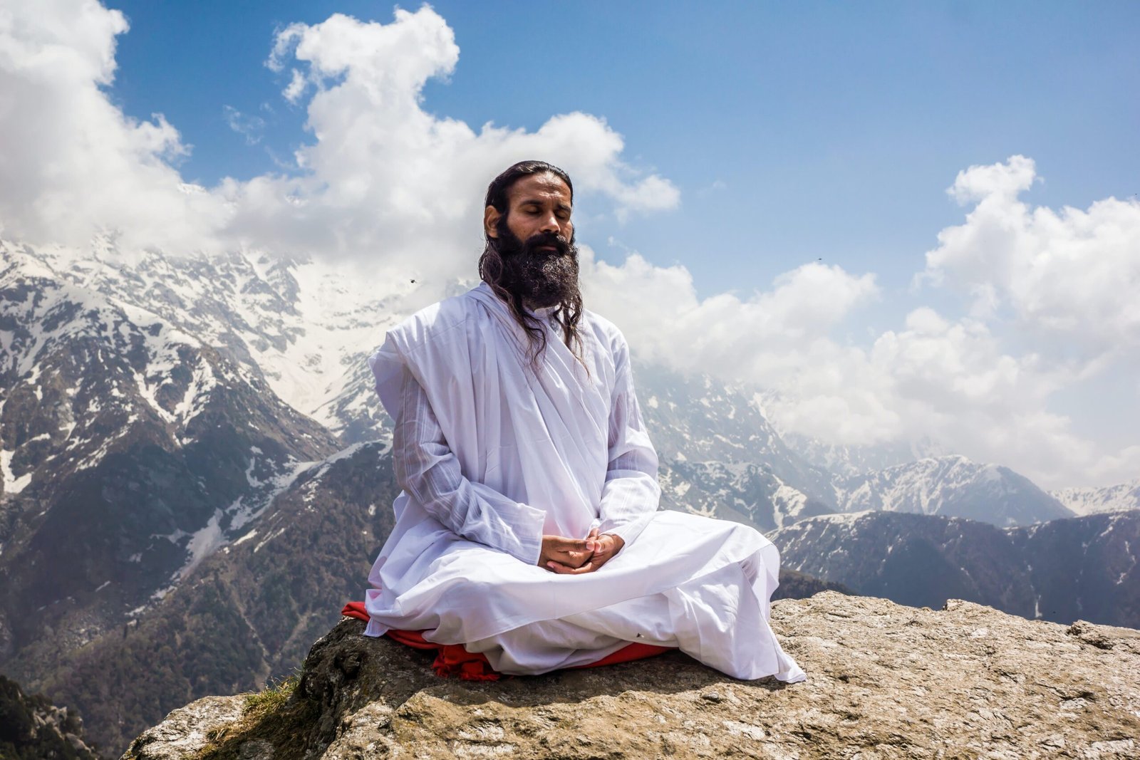 Productivity 101: The Surprising Connection Between Meditation and Success pexels-dvine-yoga-4340795